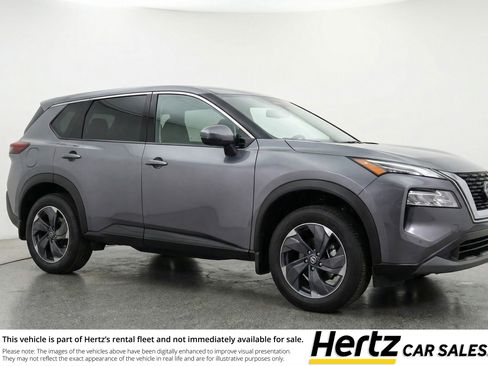Used 2025 Nissan Rogue SV image 1