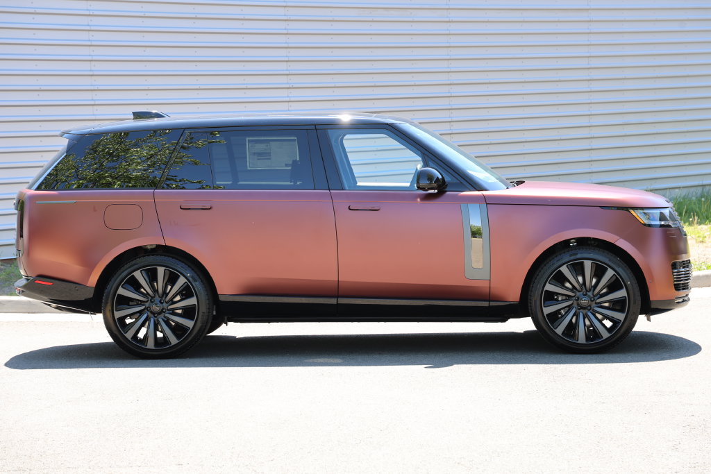 New 2026 Land Rover Range Rover SV AWD/4WD image 8