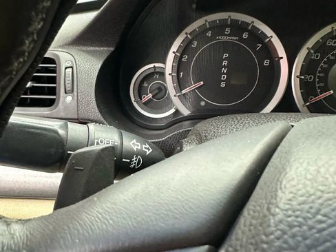 Used 2011 Acura TSX Sedan image 18