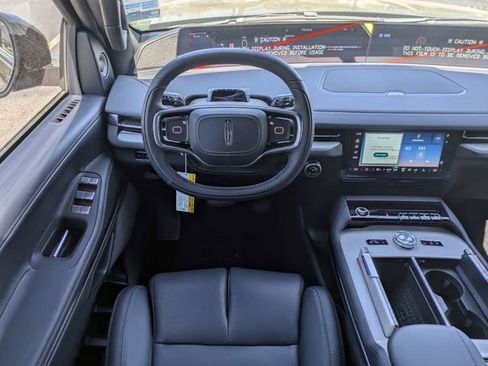 New 2026 Lincoln Navigator Reserve w/ Jet Appearance Package AWD/4WD image 15