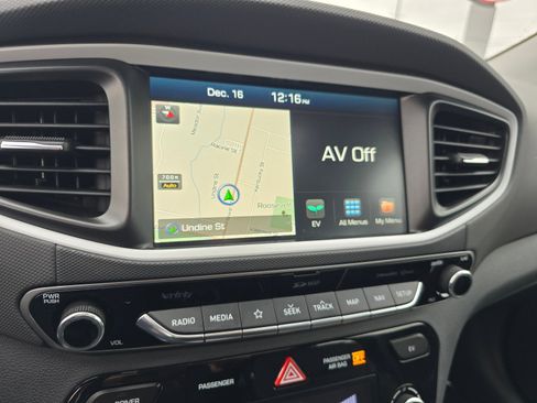 Used 2019 Hyundai Ioniq Limited image 36