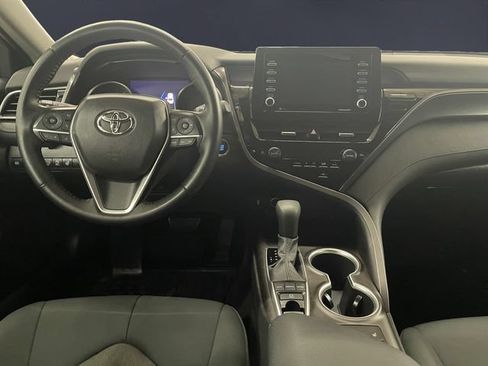 Used 2022 Toyota Camry LE w/ Cold Weather Package AWD/4WD image 10