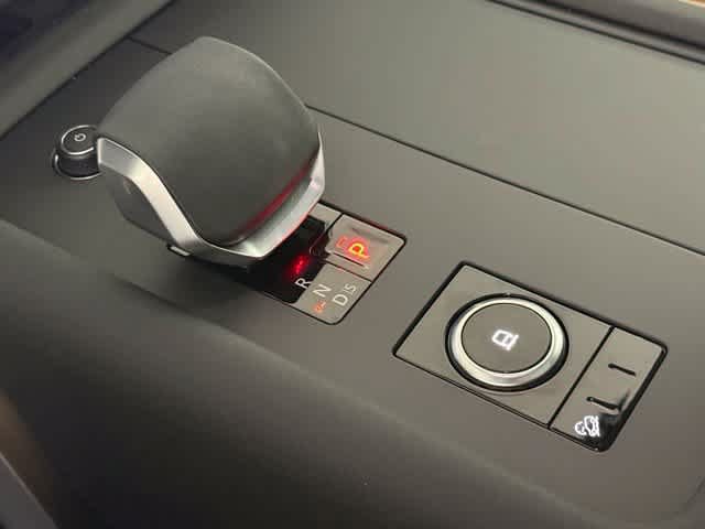 New 2026 Land Rover Discovery Limited Edition AWD/4WD image 30