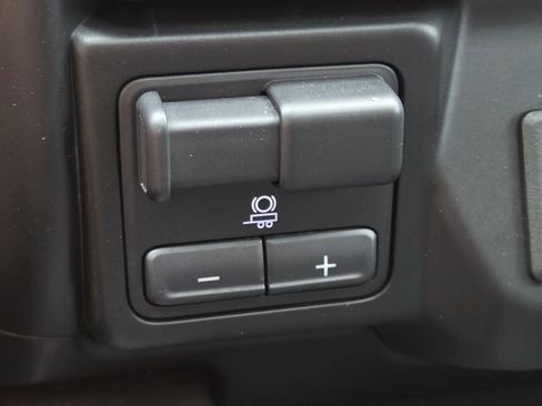 Used 2021 GMC Sierra 1500 Denali w/ Denali Ultimate Package AWD/4WD image 8