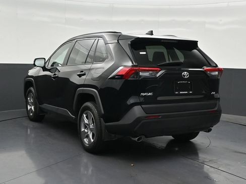 Used 2025 Toyota RAV4 XLE w/ Convenience Package FWD image 3