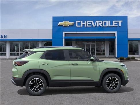 New 2026 Chevrolet TrailBlazer LT w/ Convenience Package FWD image 5