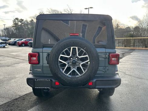 New 2026 Jeep Wrangler Unlimited Sahara AWD/4WD image 9