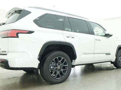 New 2026 Toyota Sequoia Platinum AWD/4WD image 17