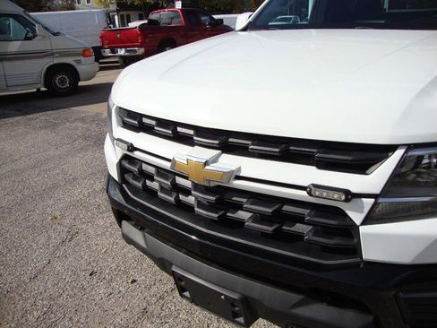 Used 2021 Chevrolet Colorado LT w/ Fleet Safety Package image 10