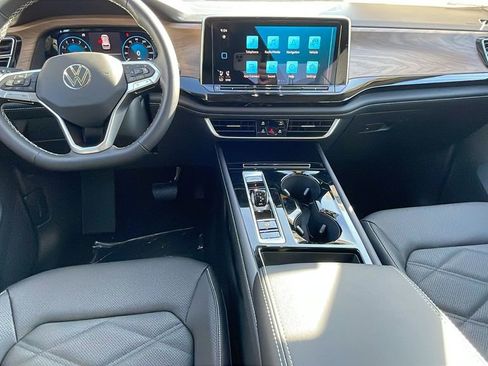 New 2026 Volkswagen Atlas SE image 18