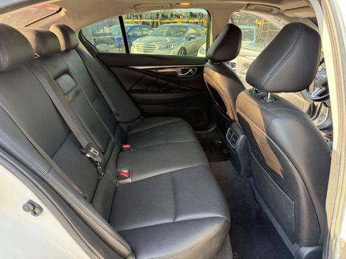 Used 2018 INFINITI Q50 Luxe w/ Essential Package (3.0T Luxe) image 12