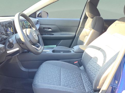 New 2026 Nissan Kicks SV w/ SV Premium Package FWD image 9