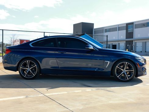 Used 2020 BMW 430i Coupe w/ Convenience Package RWD image 18
