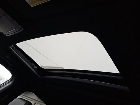 Used 2023 Honda CR-V Sport Touring image 15