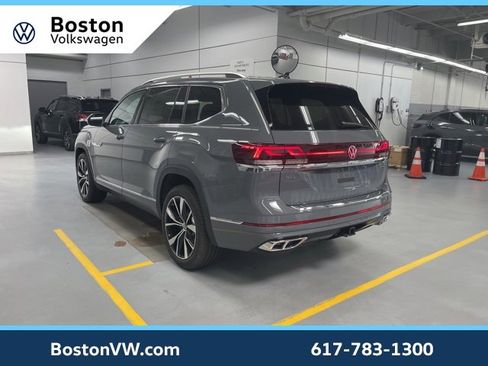 New 2025 Volkswagen Atlas SEL Premium R-Line image 2