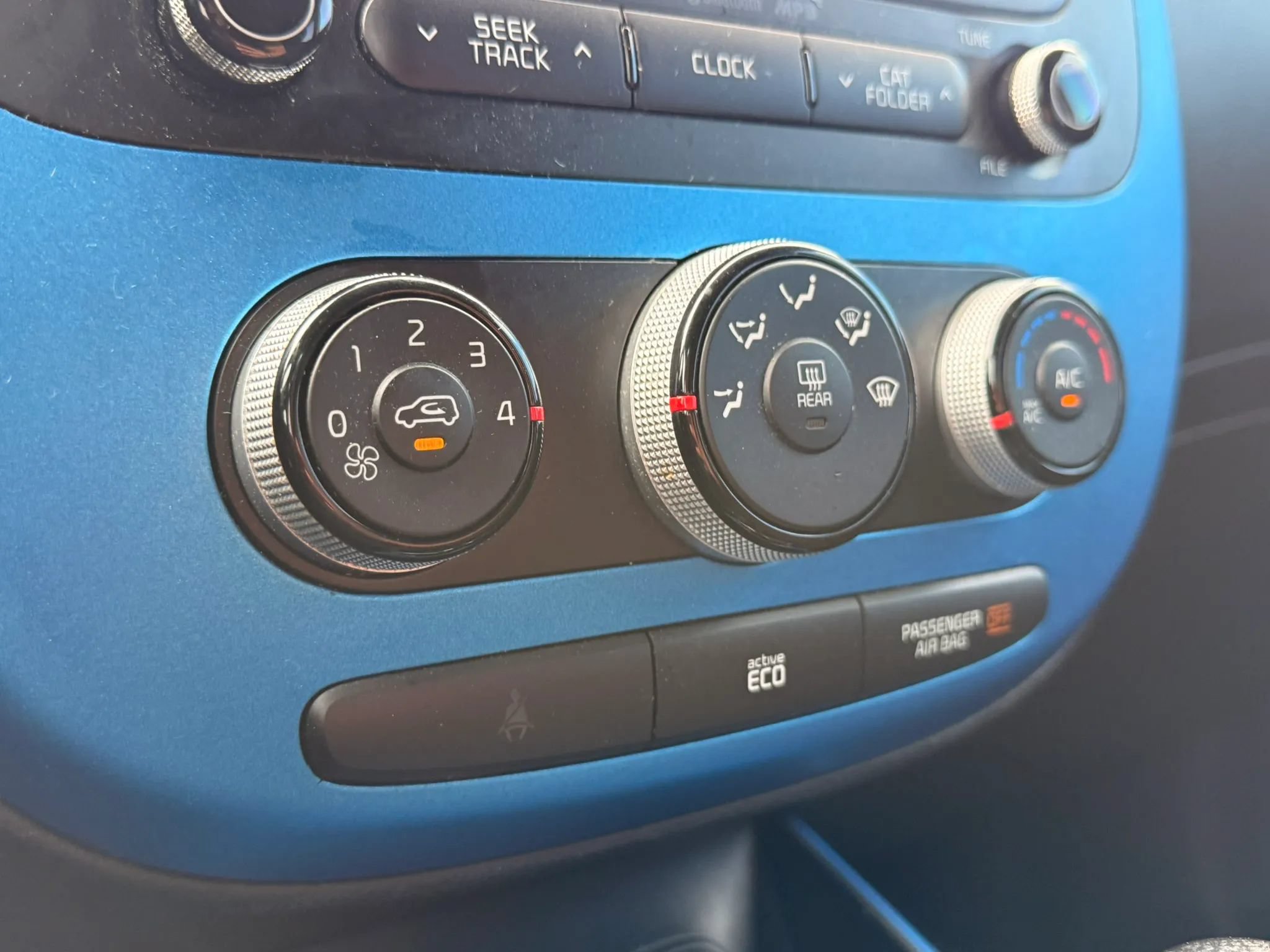 Used 2016 Kia Soul + w/ Designer's Package FWD image 19