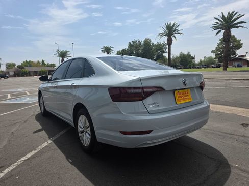 Used 2019 Volkswagen Jetta SE FWD image 9