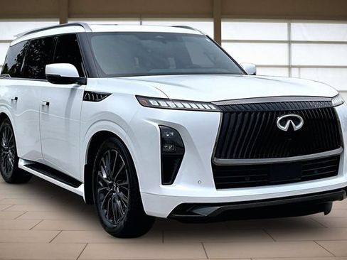 Used 2026 INFINITI QX80 Autograph w/ Premium Cargo Package AWD/4WD image 12