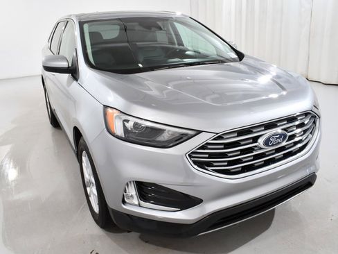 Used 2022 Ford Edge SEL w/ Convenience Package image 4