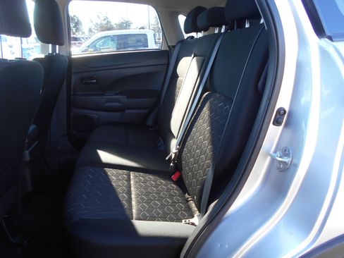 Used 2023 Mitsubishi Outlander Sport AWD image 8