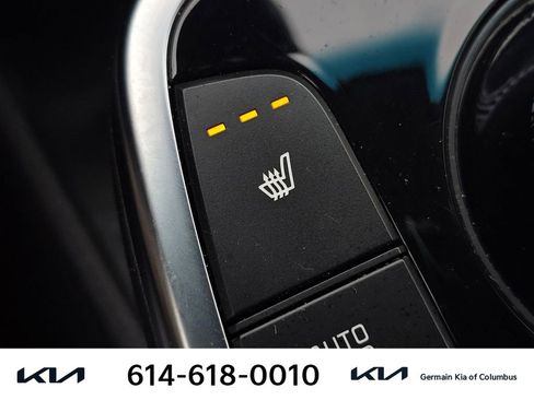 Certified 2020 Kia Niro EX w/ Cold Weather Package image 30