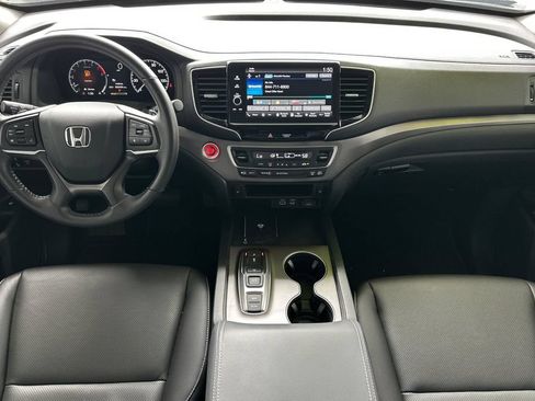 Used 2025 Honda Ridgeline RTL image 12