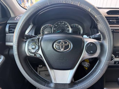 Used 2012 Toyota Camry SE FWD image 23
