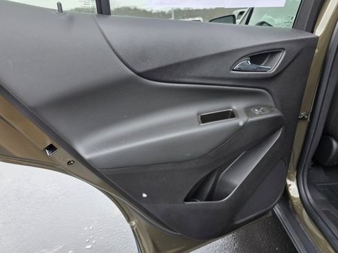 Used 2024 Chevrolet Equinox LT image 19