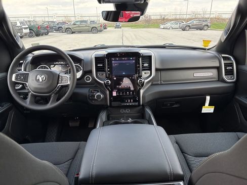 New 2026 RAM 1500 4x4 Crew Cab image 10