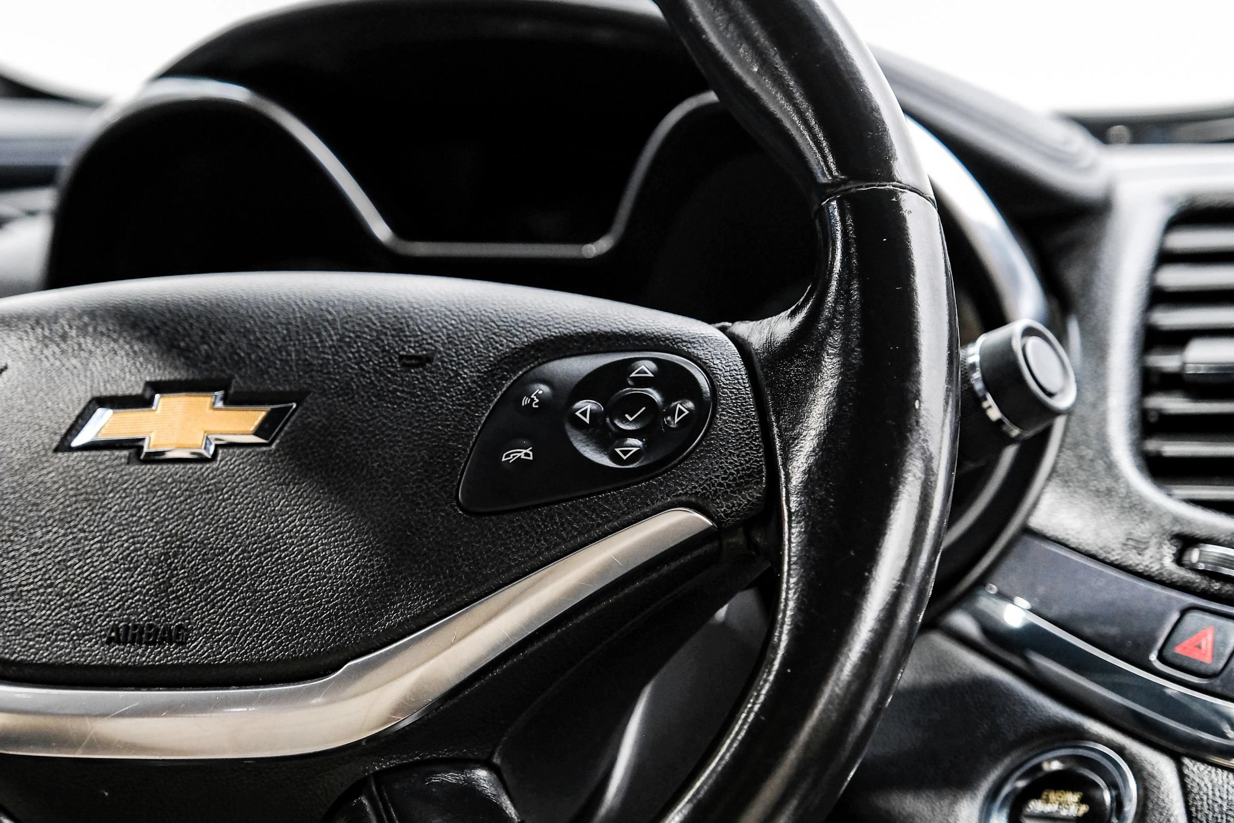 Used 2018 Chevrolet Impala Premier FWD image 21