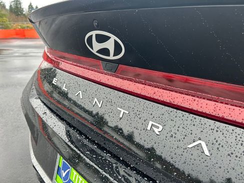 Certified 2025 Hyundai Elantra Sport w/ Cargo Package image 31