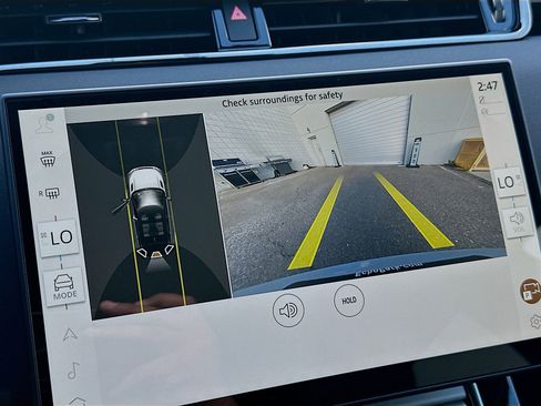 Used 2025 Land Rover Range Rover Evoque S image 22