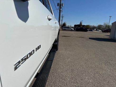 Used 2020 Chevrolet Silverado 2500 LT w/ Convenience Package AWD/4WD image 17