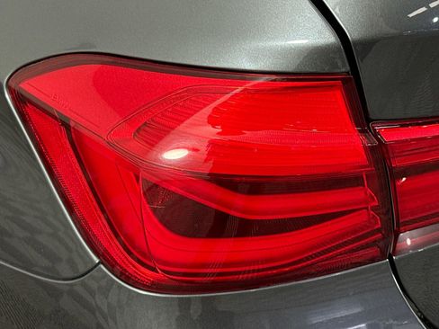 Used 2018 BMW 330i Sedan w/ Executive Package RWD image 35