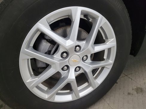 Used 2024 Chevrolet Equinox LT image 31