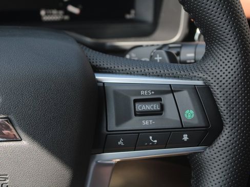 New 2025 Mitsubishi Outlander SEL image 17