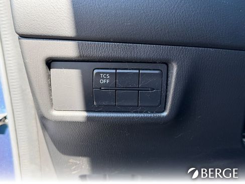 Used 2017 MAZDA CX-5 Touring image 16