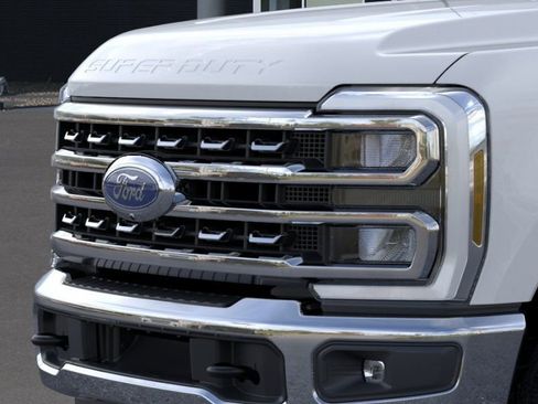 New 2026 Ford F350 XLT w/ XLT Premium Package AWD/4WD image 17