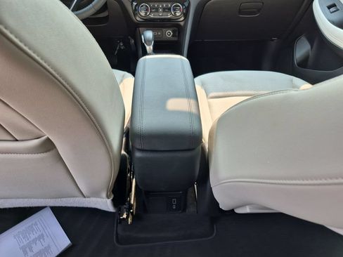 Used 2023 Buick Encore GX Select FWD image 32