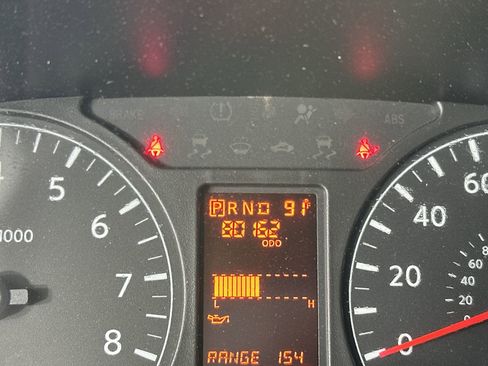 Used 2020 Nissan NV 2500 SV image 19