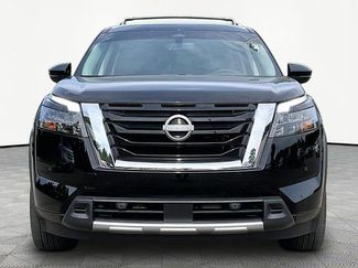 Used 2025 Nissan Pathfinder SL w/ SL Premium Package FWD video 2