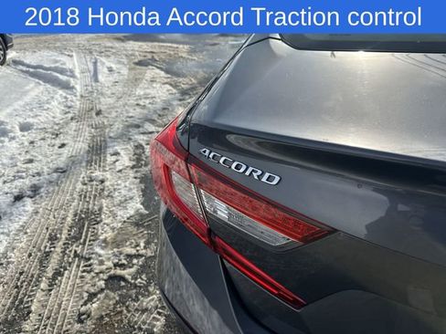Used 2018 Honda Accord Touring image 16