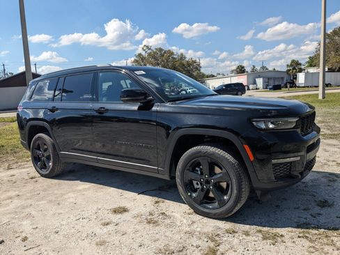 New 2025 Jeep Grand Cherokee L Limited w/ Black Appearance Package RWD image 2