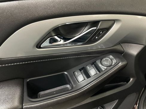 Certified 2022 Chevrolet Traverse LT image 25