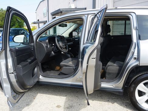 Used 2016 Jeep Compass Sport w/ Power Value Group image 13