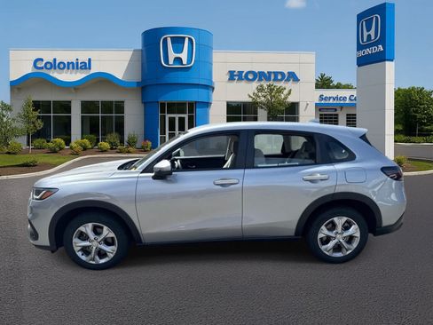 Used 2023 Honda HR-V LX image 3