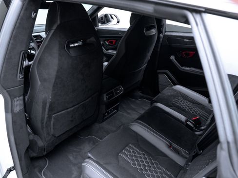 Used 2024 Lamborghini Urus Performante image 48