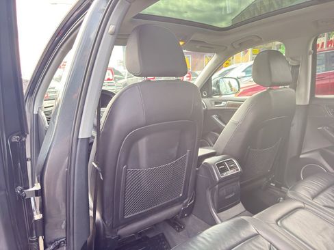 Used 2017 Audi Q5 2.0T Premium Plus w/ Technology Package image 12