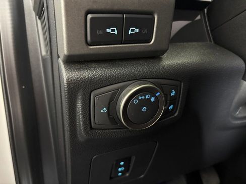 Used 2018 Ford F150 Raptor w/ Equipment Group 802A Luxury AWD/4WD image 25