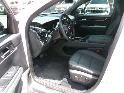 Used 2024 GMC Acadia AT4 w/ Luxury Package AWD/4WD image 20